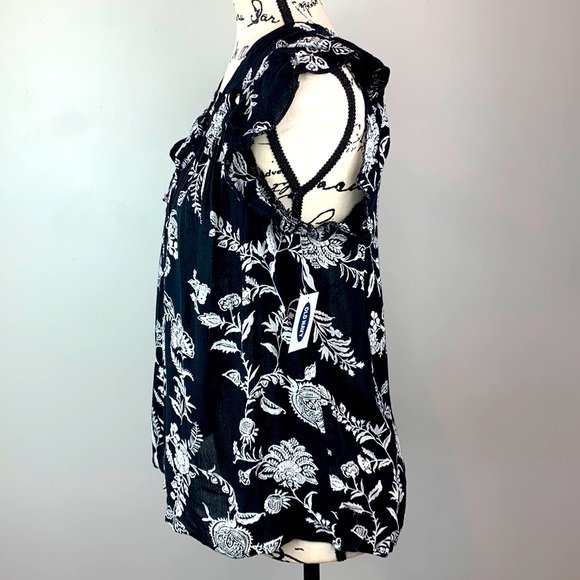 Old Navy Ruffled Crinkle-Texture Printed Tie-Neck  Blouse NEW! - Picture 6 of 7